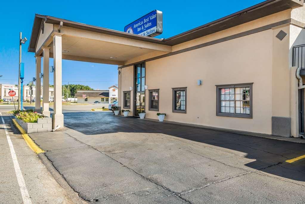 Americas Best Value Inn Arkadelphia Exterior photo