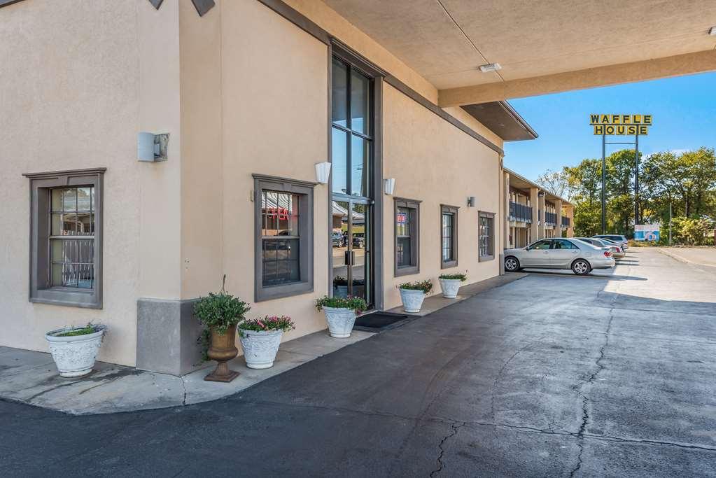 Americas Best Value Inn Arkadelphia Exterior photo