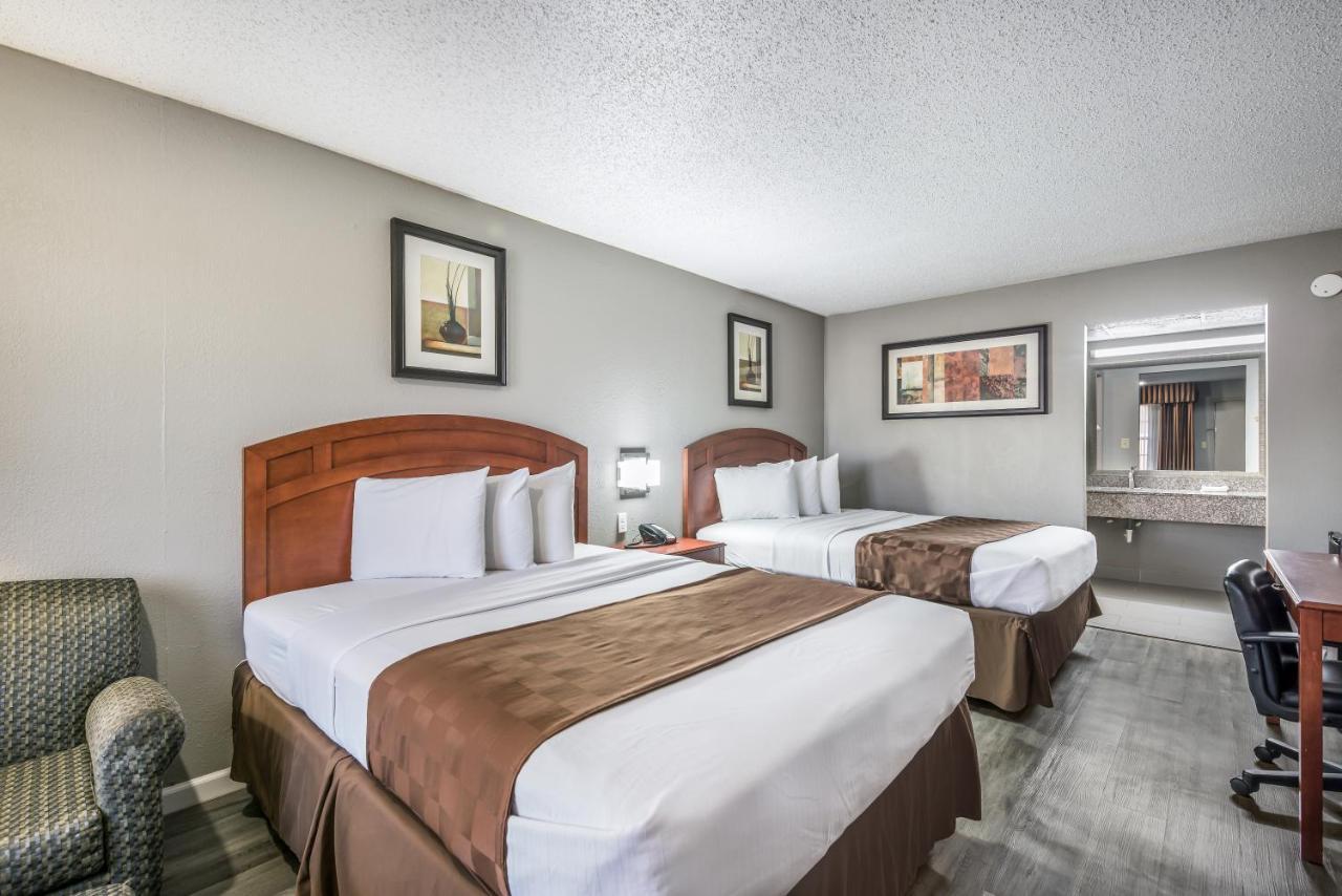 Americas Best Value Inn Arkadelphia Exterior photo
