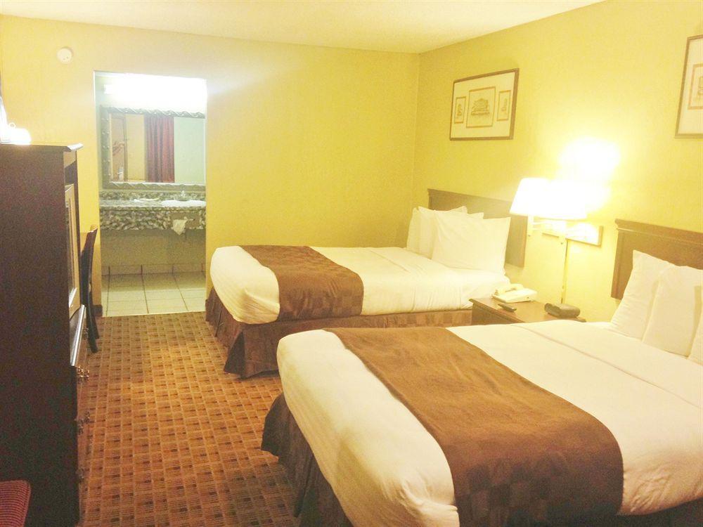 Americas Best Value Inn Arkadelphia Exterior photo